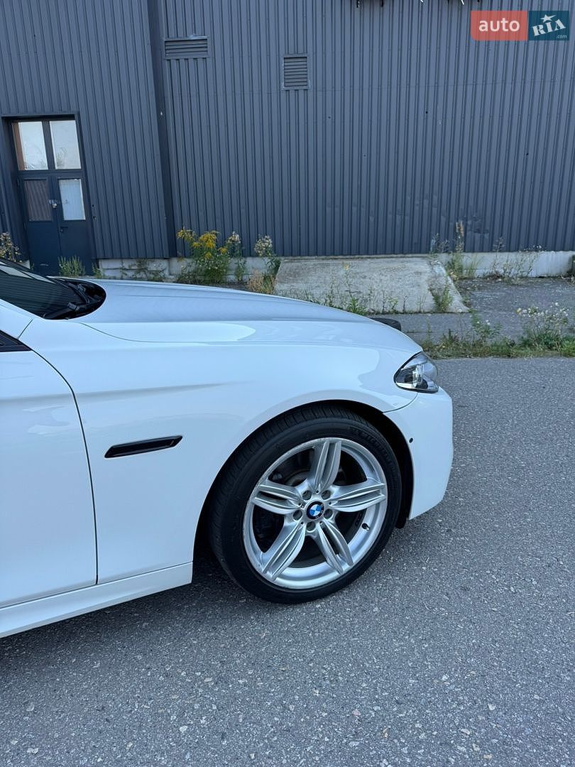 BMW 5 Series 2015 VIN WBA5B3C54FD548865 фото оголошення 14 з 26