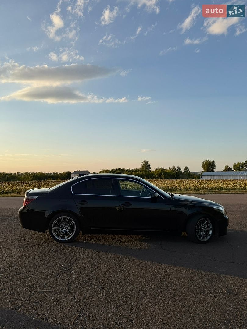 BMW 5 Series 2008 VIN WBADD11000BN49922 фото оголошення 2 з 15