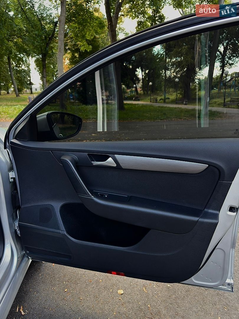 Volkswagen Passat 2014 VIN WVWZZZ3CZEE108139 фото оголошення 55 з 63