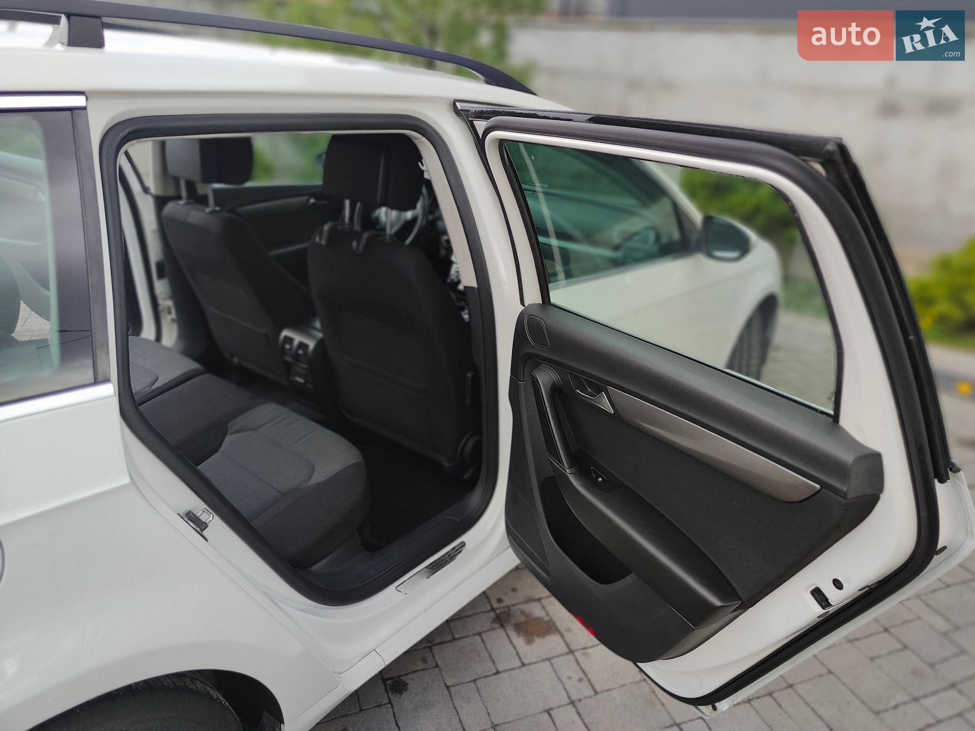 Volkswagen Passat 2012 VIN WVWZZZ3CZDE077684 фото оголошення 17 з 41