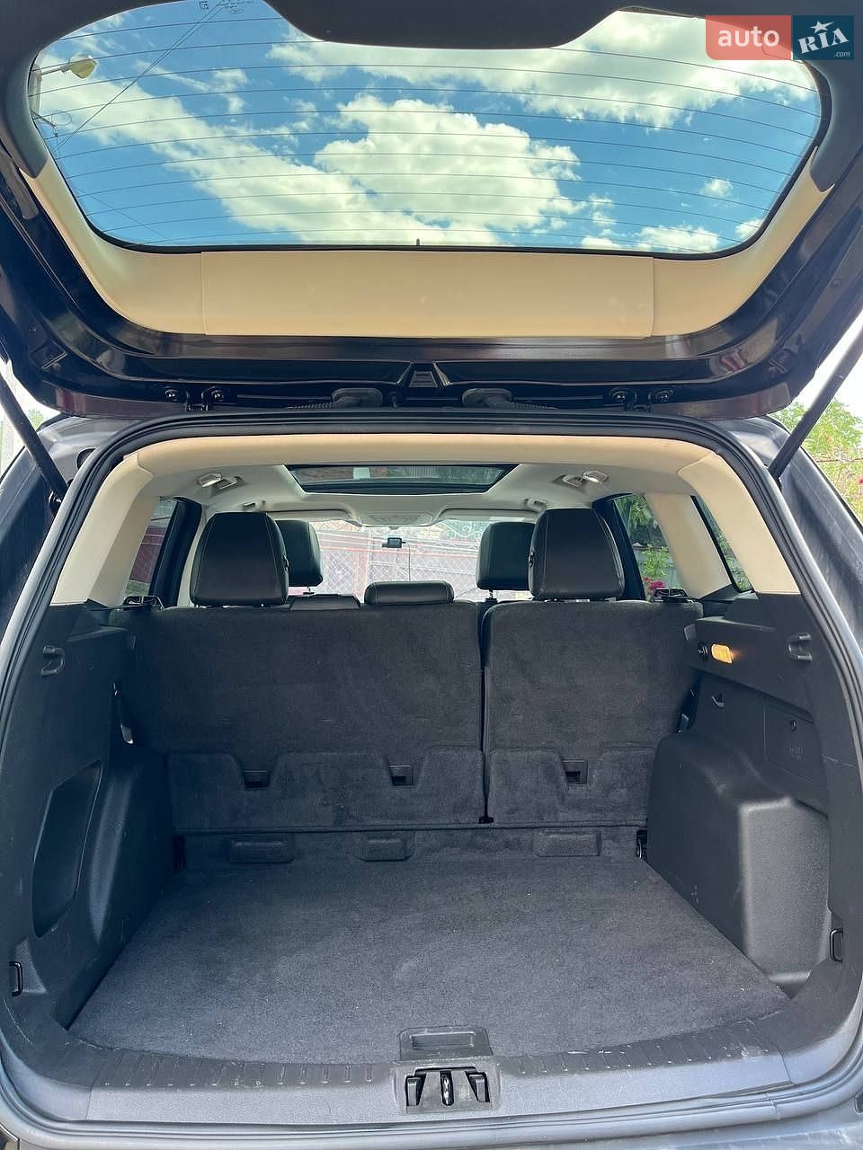 Ford Escape 2016 VIN 1FMCU9G98HUC22084 фото оголошення 26 з 27