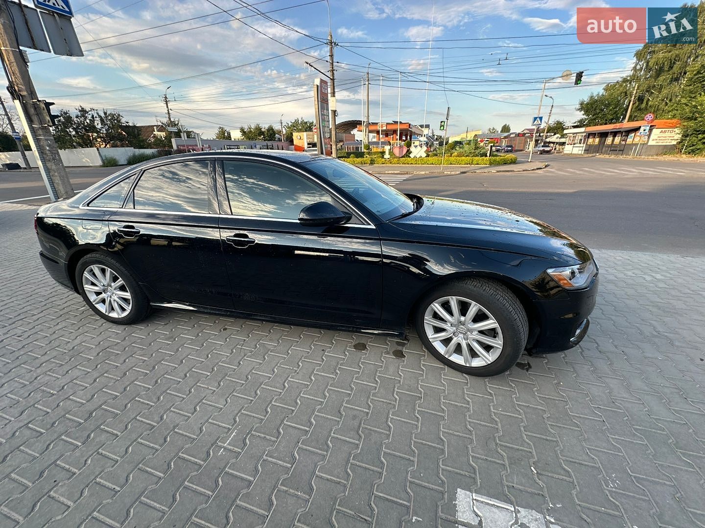 Audi A6 2015 VIN WAUGFAFC7GN025492 фото оголошення 10 з 47