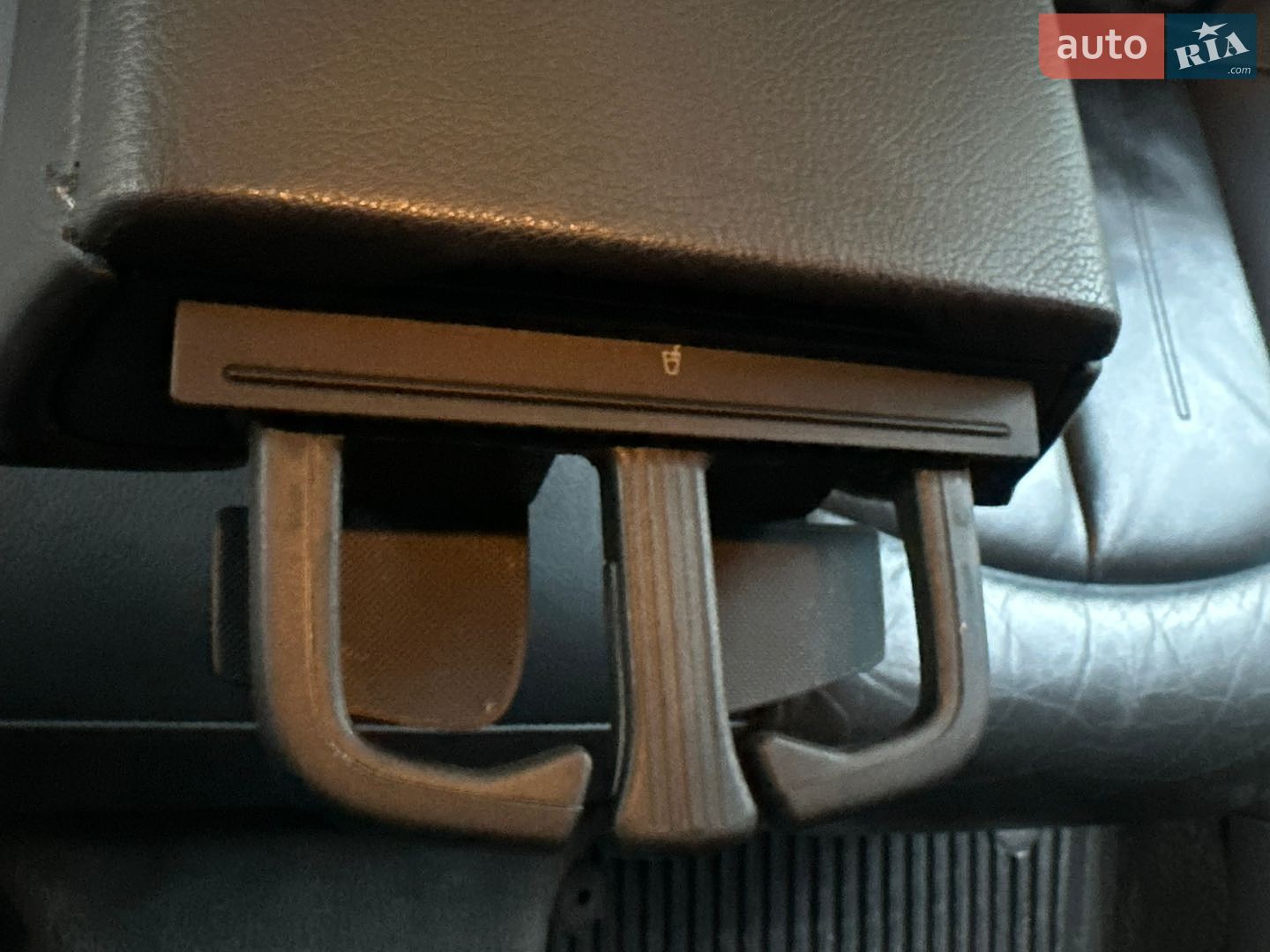 Audi A6 2015 VIN WAUGFAFC7GN025492 фото оголошення 31 з 47