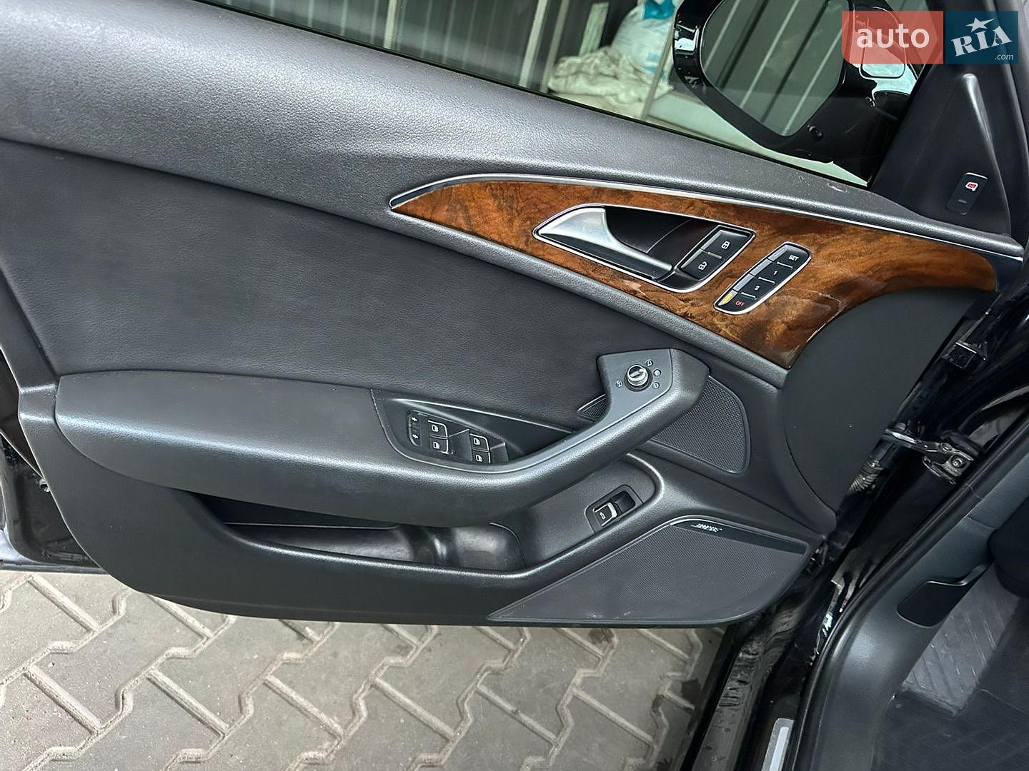 Audi A6 2015 VIN WAUGFAFC7GN025492 фото оголошення 25 з 47