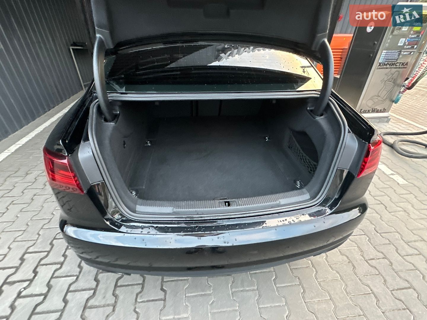 Audi A6 2015 VIN WAUGFAFC7GN025492 фото оголошення 34 з 47
