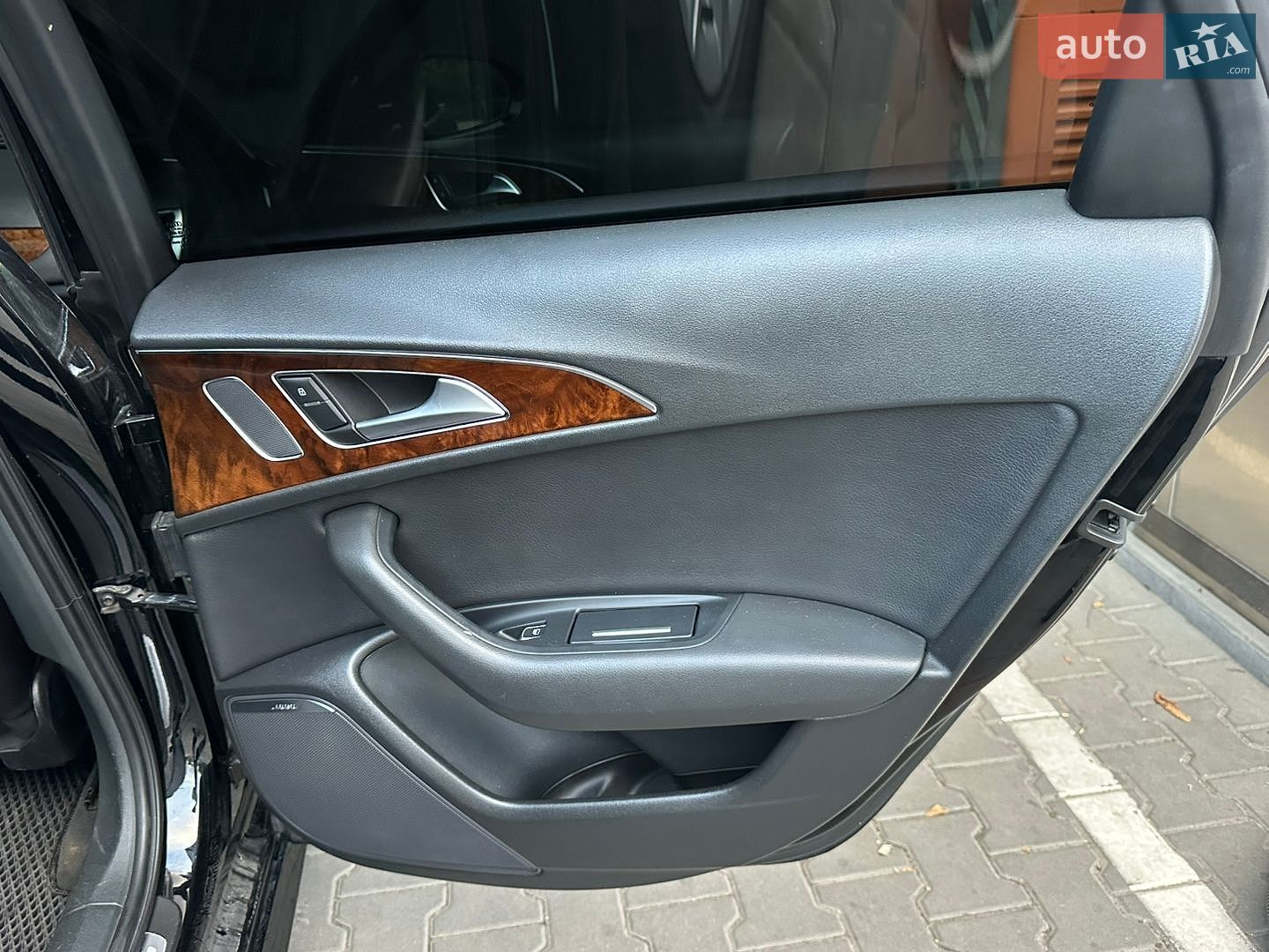 Audi A6 2015 VIN WAUGFAFC7GN025492 фото оголошення 32 з 47