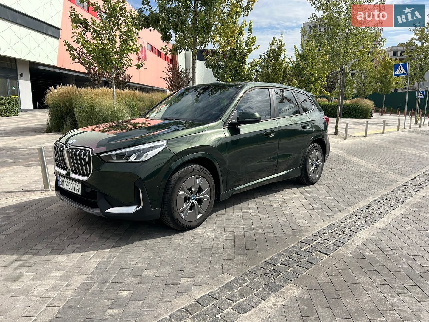 BMW IX1 2023 VIN WBY61EF0905X50509 фото оголошення 2 з 14
