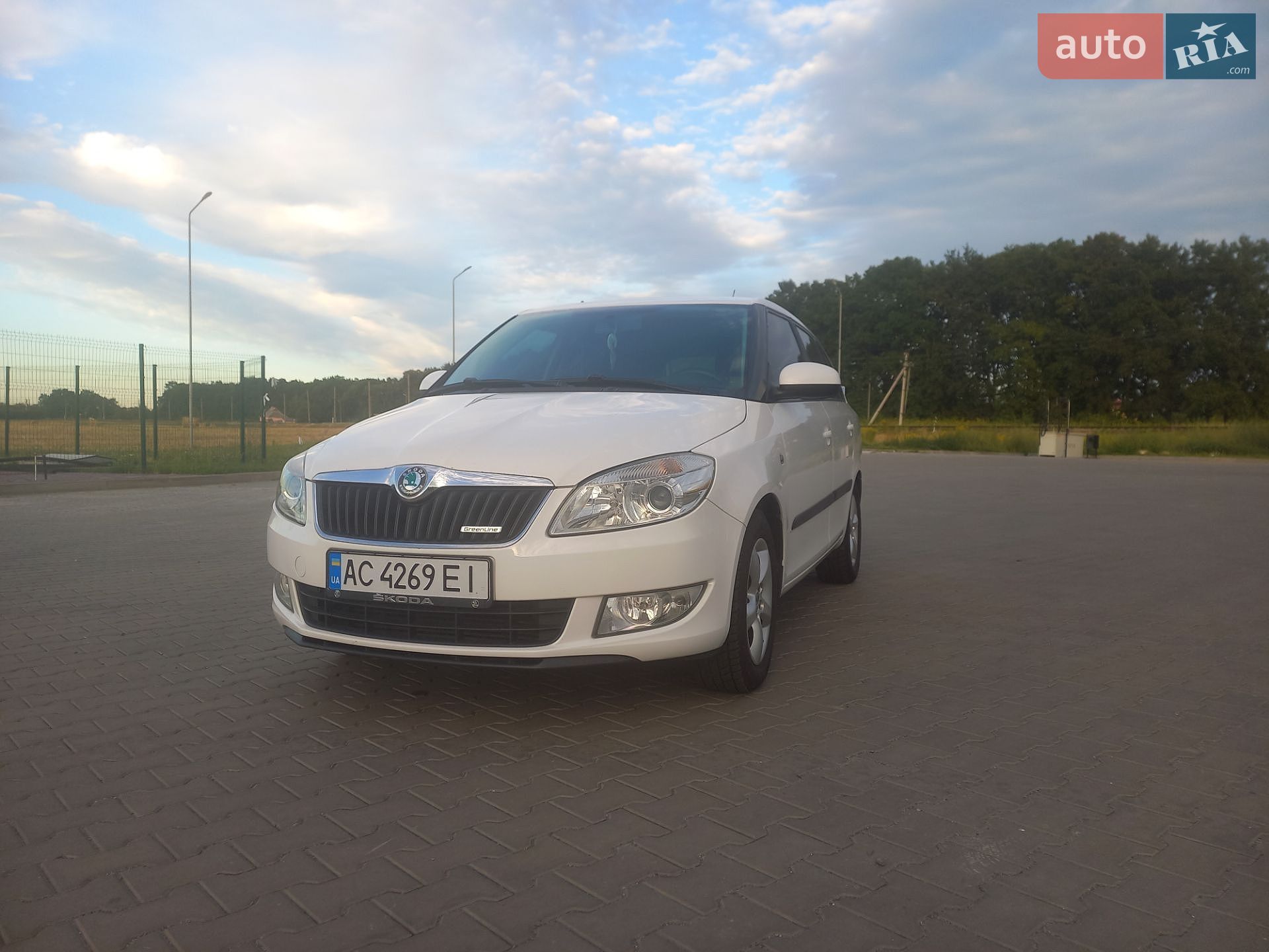 Skoda Fabia 2011 VIN TMBJK25J4B3172075 фото оголошення 2 з 24