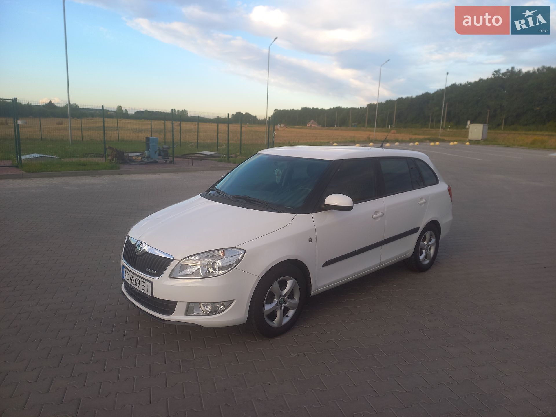 Skoda Fabia 2011 VIN TMBJK25J4B3172075 фото оголошення 4 з 24