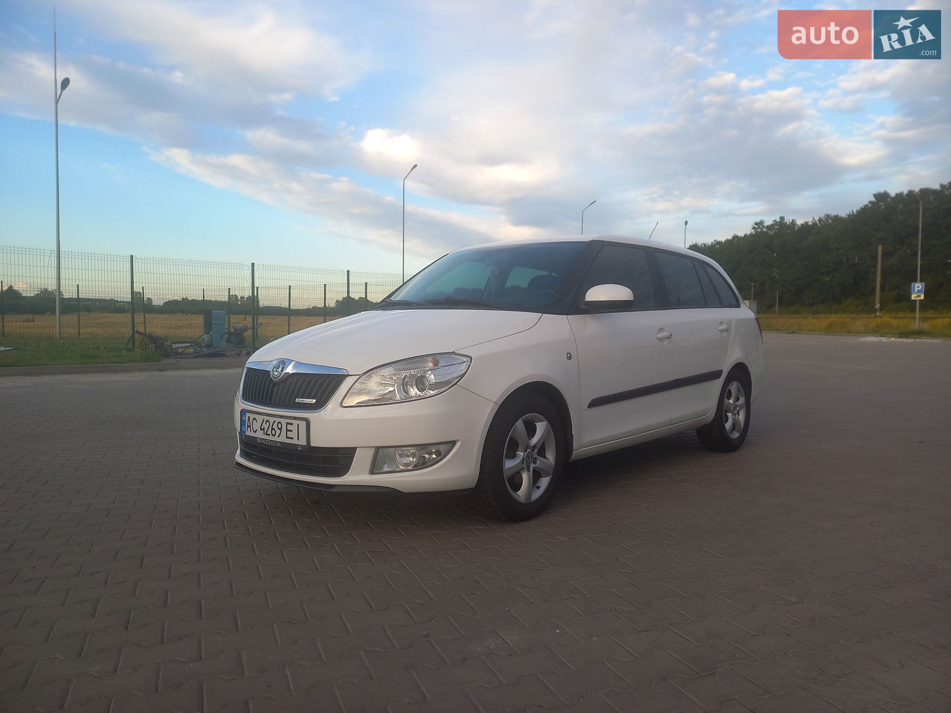 Skoda Fabia 2011 VIN TMBJK25J4B3172075 фото оголошення 3 з 24