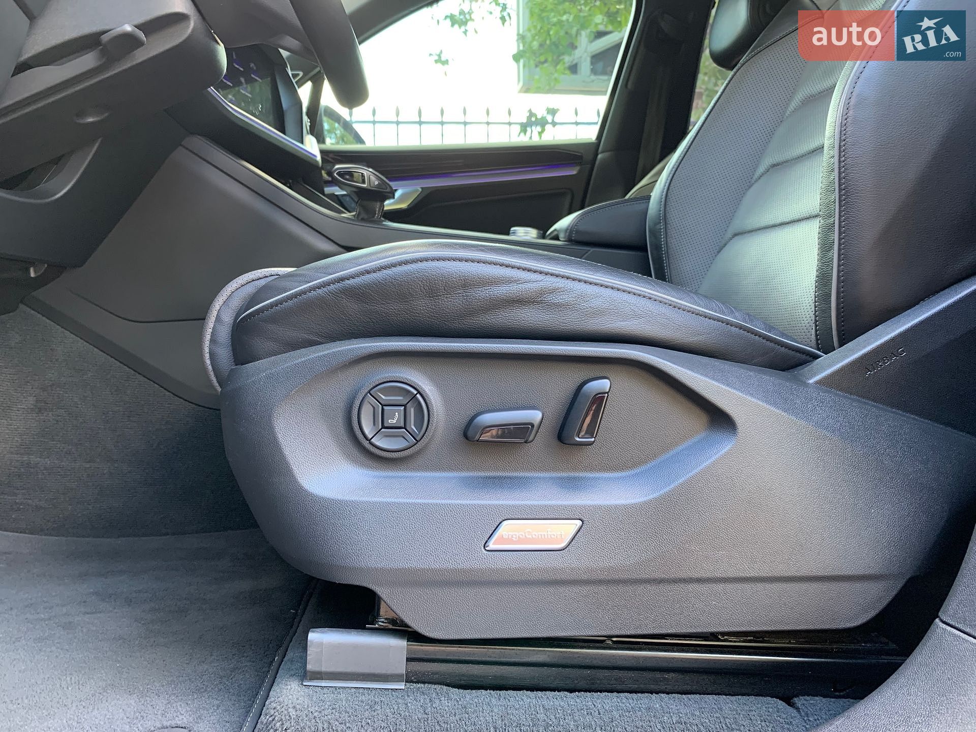 Volkswagen Touareg 2022 VIN WVGZZZCRZND029974 фото оголошення 19 з 49