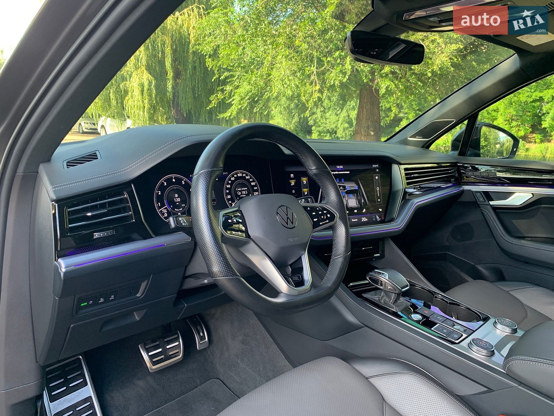 Volkswagen Touareg 2022 VIN WVGZZZCRZND029974 фото оголошення 17 з 49