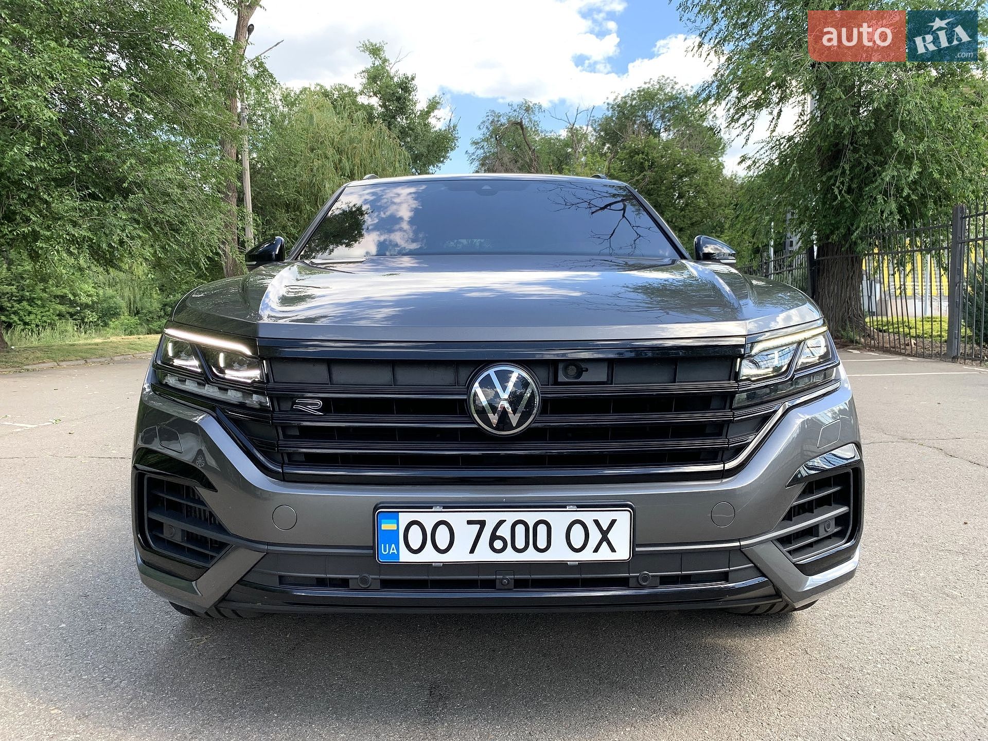 Volkswagen Touareg 2022 VIN WVGZZZCRZND029974 фото оголошення 2 з 49