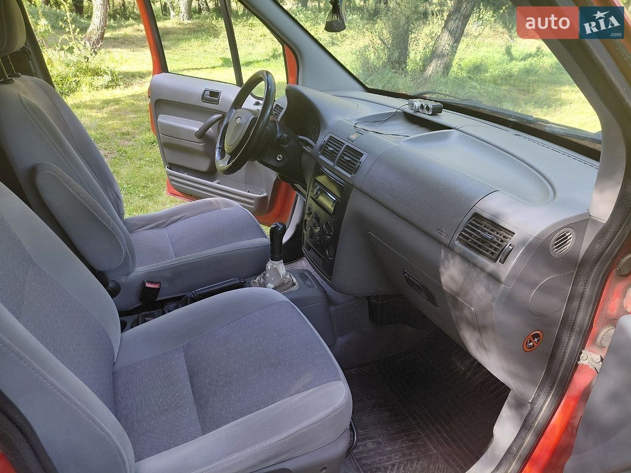 Ford Transit Connect 2004 VIN WF0UXXTTPU4L37757 фото оголошення 9 з 37