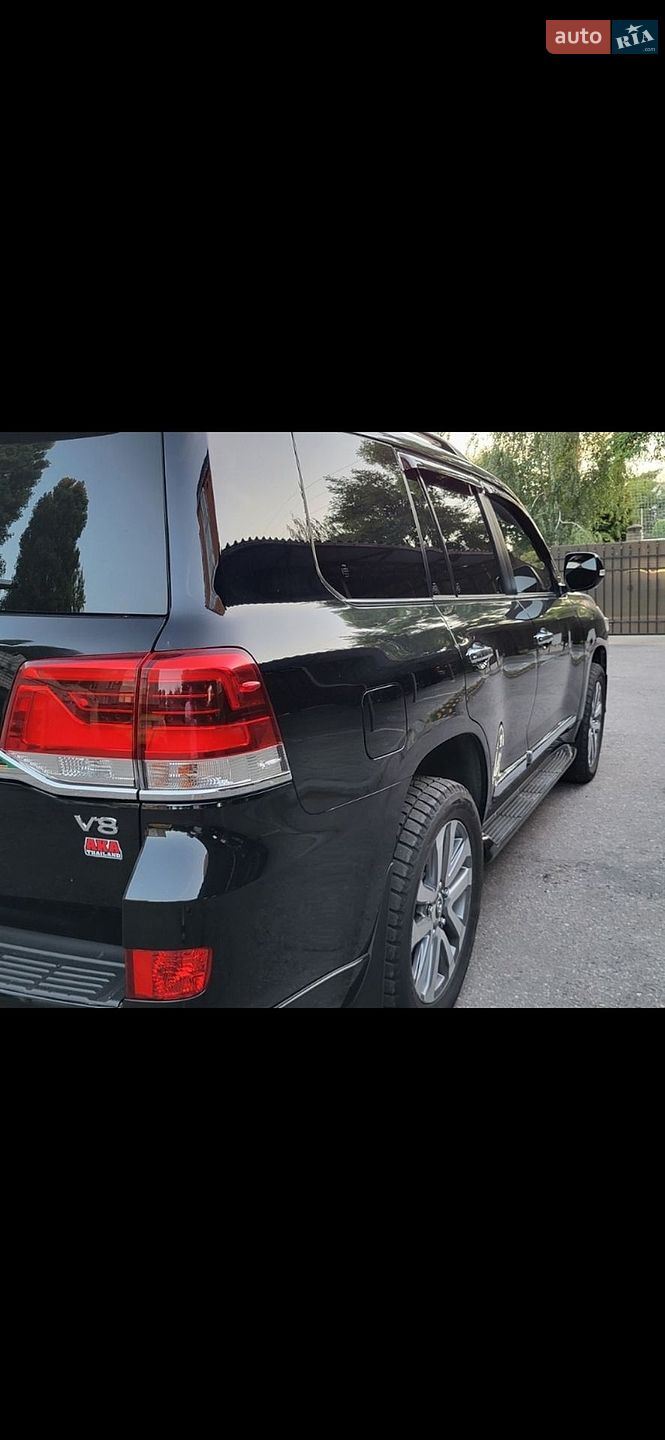 Toyota Land Cruiser 2019 VIN JTMCV02JX04273931 фото оголошення 14 з 18