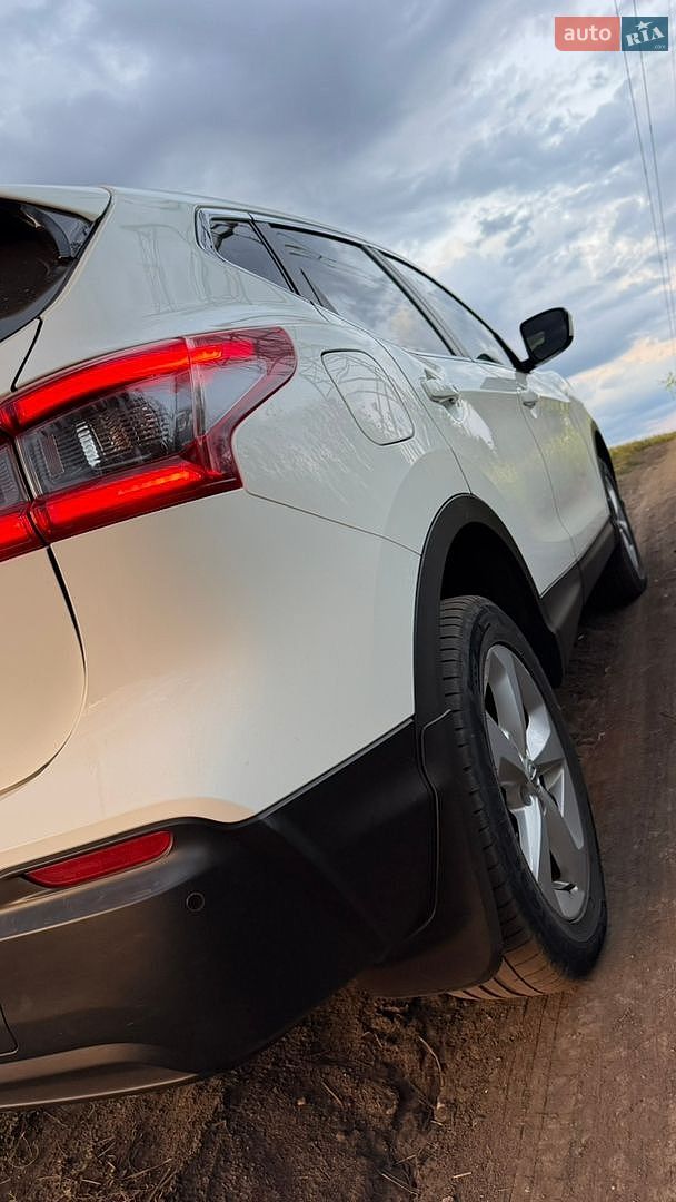 Nissan Qashqai 2018 VIN SJNFEAJ11U2400198 фото оголошення 7 з 24