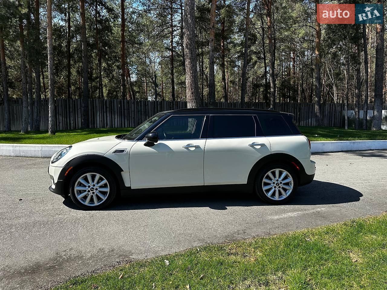 Mini Clubman 2016 VIN WMWLN5C50G2B27834 фото оголошення 10 з 17