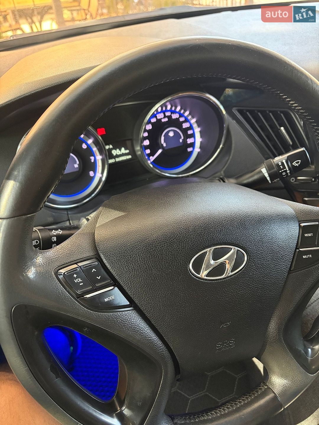 Hyundai Sonata 2010 VIN KMHEB41BABA186896 фото оголошення 36 з 53