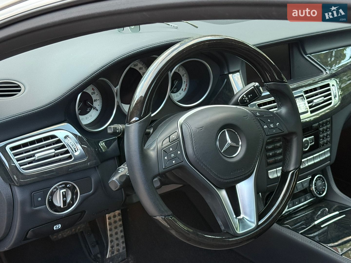 Mercedes-Benz CLS-Class 2011 VIN WDD2183911A030642 фото оголошення 13 з 41