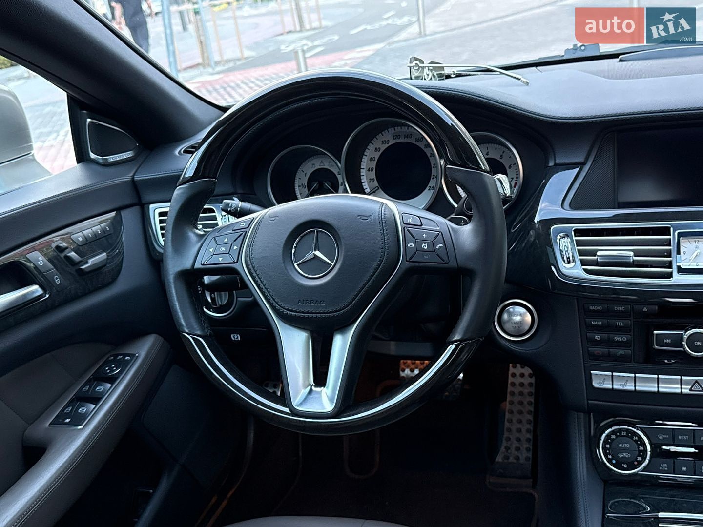 Mercedes-Benz CLS-Class 2011 VIN WDD2183911A030642 фото оголошення 37 з 41
