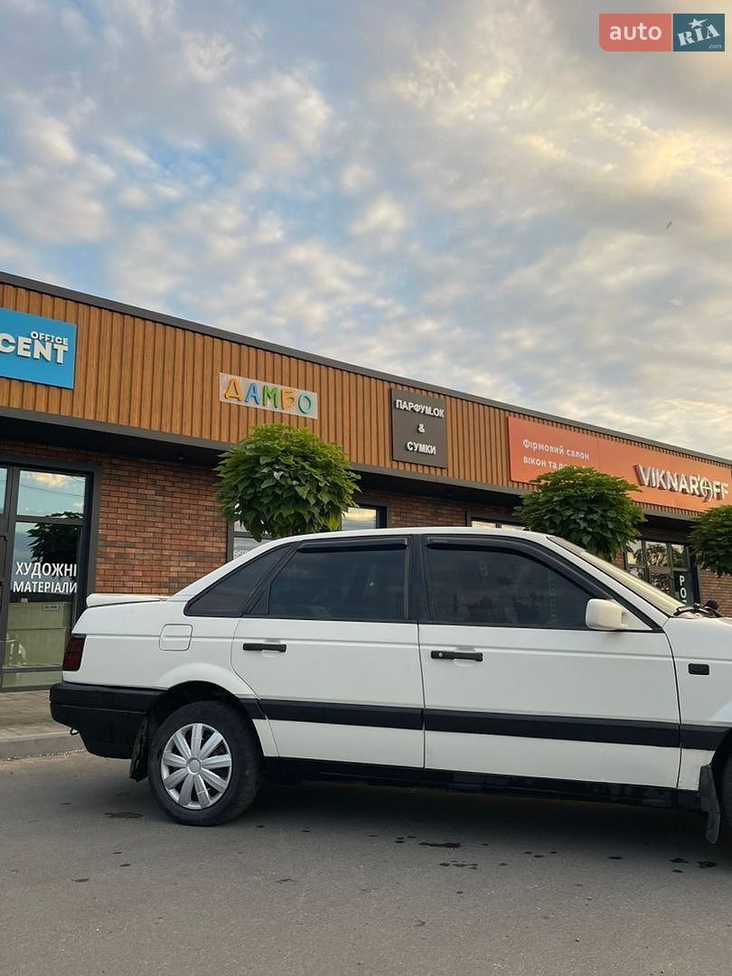 Volkswagen Passat 1990 VIN WVWZZZ31ZLE063161 фото оголошення 5 з 21