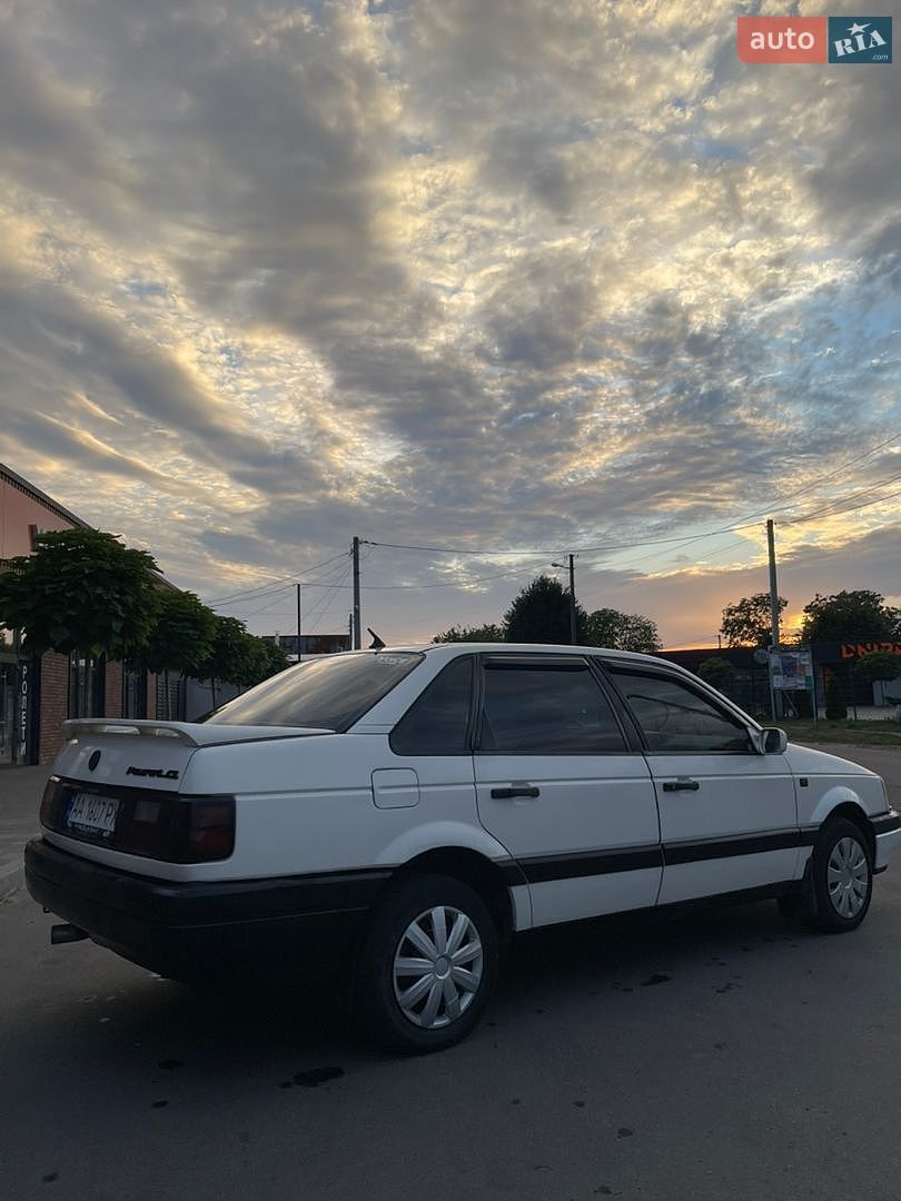 Volkswagen Passat 1990 VIN WVWZZZ31ZLE063161 фото оголошення 7 з 21