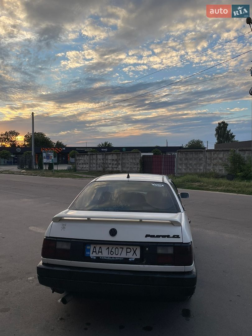 Volkswagen Passat 1990 VIN WVWZZZ31ZLE063161 фото оголошення 9 з 21