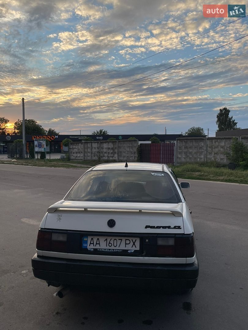 Volkswagen Passat 1990 VIN WVWZZZ31ZLE063161 фото оголошення 10 з 21