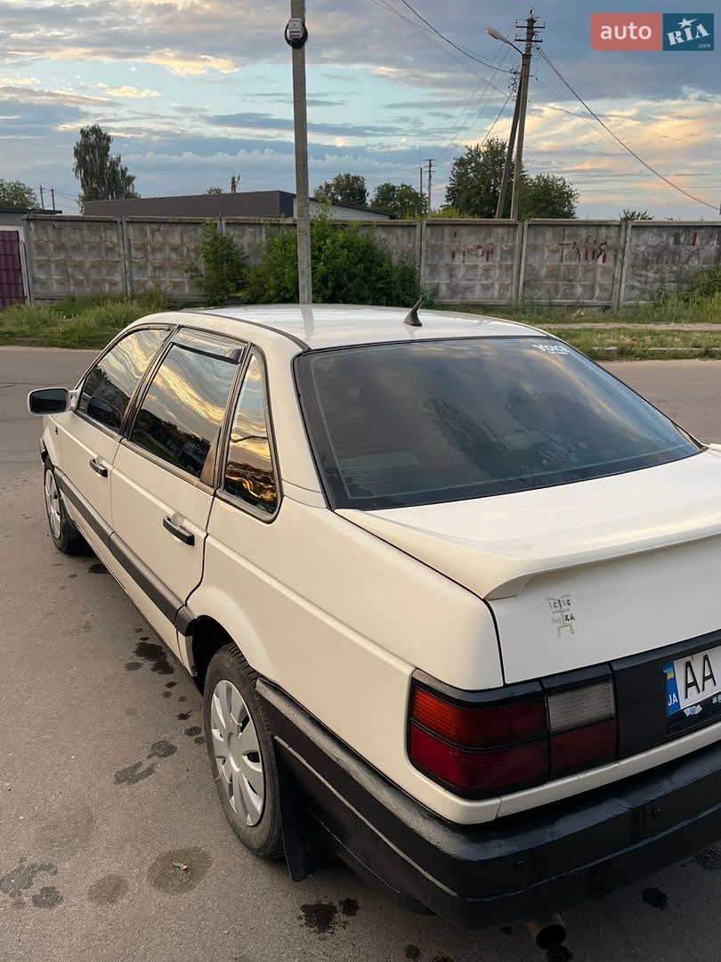 Volkswagen Passat 1990 VIN WVWZZZ31ZLE063161 фото оголошення 12 з 21