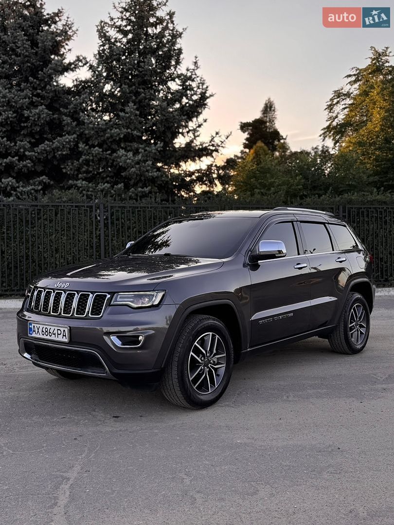 Jeep Grand Cherokee 2021 VIN 1C4RJFBGXMC670967 фото оголошення 2 з 32