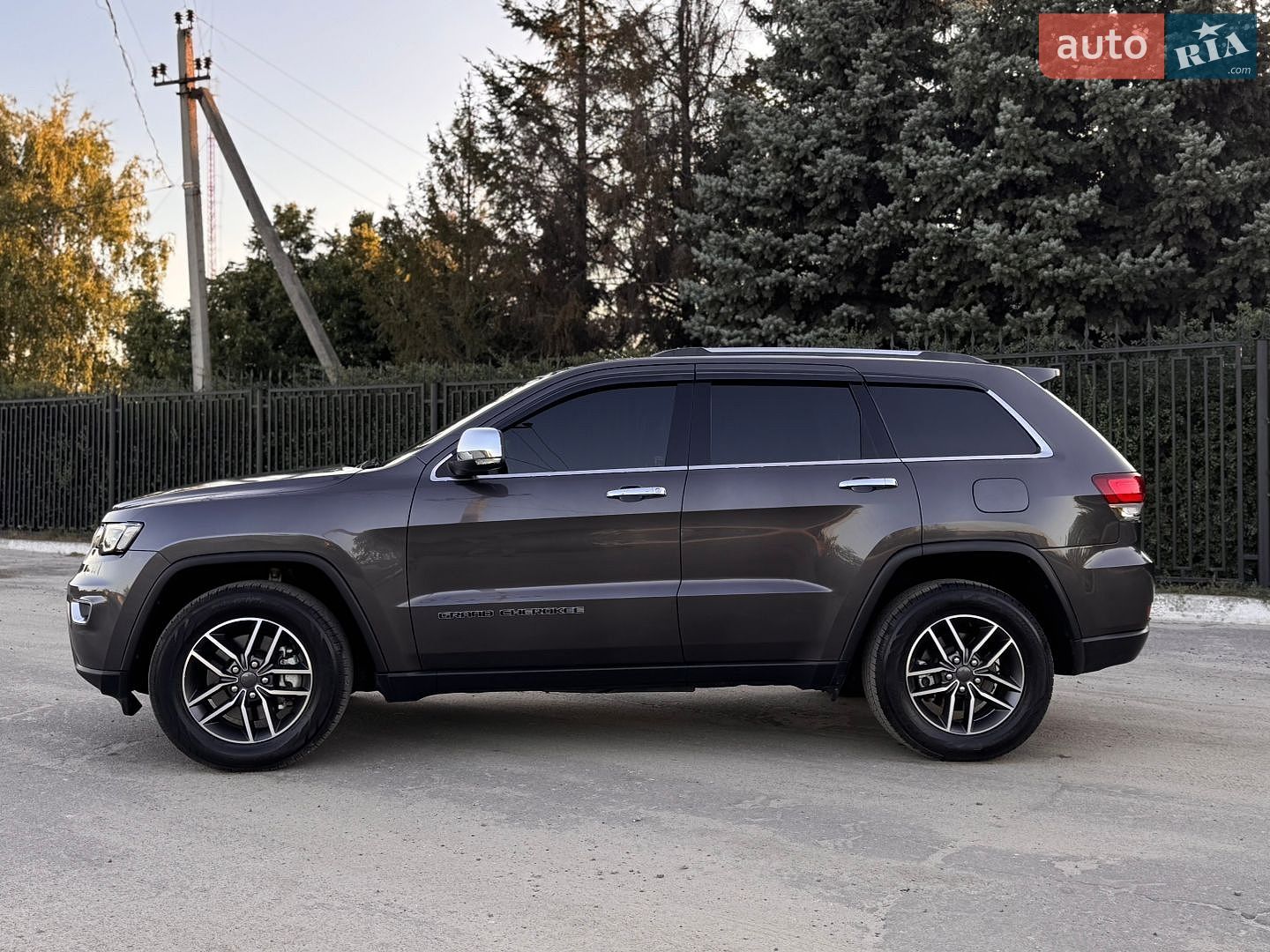 Jeep Grand Cherokee 2021 VIN 1C4RJFBGXMC670967 фото оголошення 6 з 32