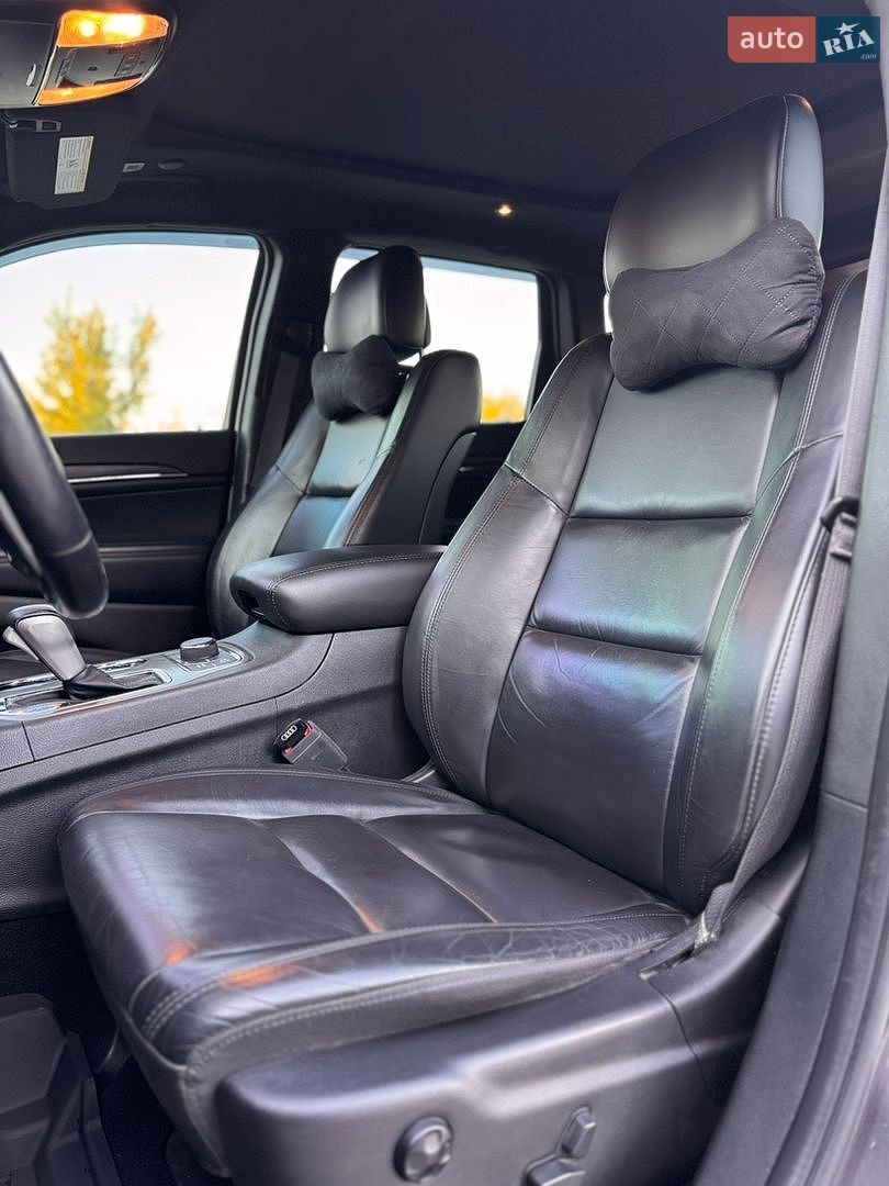 Jeep Grand Cherokee 2021 VIN 1C4RJFBGXMC670967 фото оголошення 14 з 32