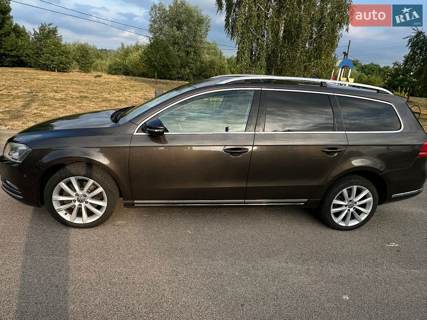 Volkswagen Passat 2011 VIN WVWZZZ3CZCE112710 фото оголошення 2 з 9