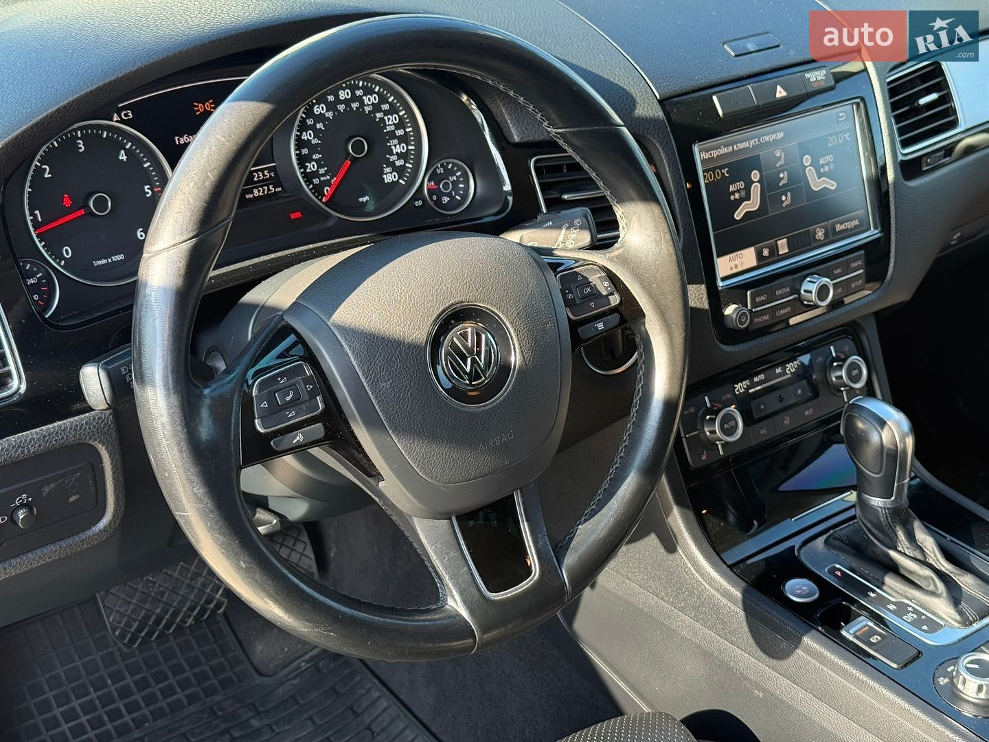 Volkswagen Touareg 2014 VIN WVGEP9BP1ED014369 фото оголошення 26 з 54