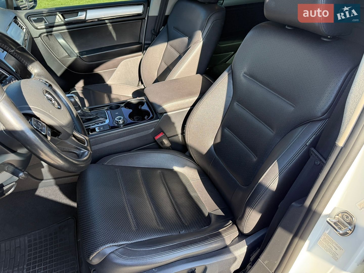Volkswagen Touareg 2014 VIN WVGEP9BP1ED014369 фото оголошення 36 з 54