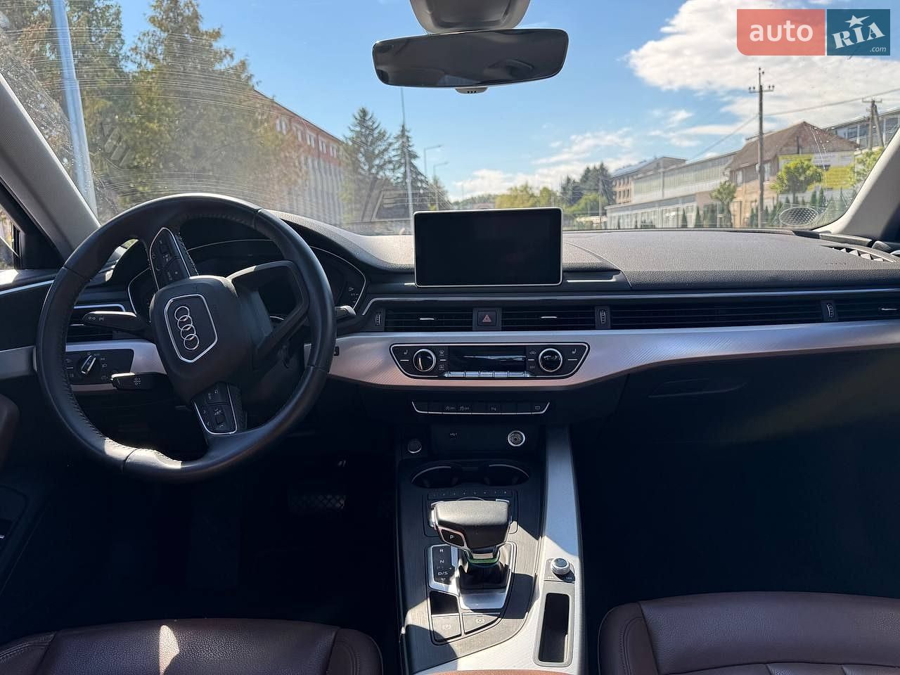 Audi A4 2018 VIN WAUZZZF42JA177802 фото оголошення 10 з 14