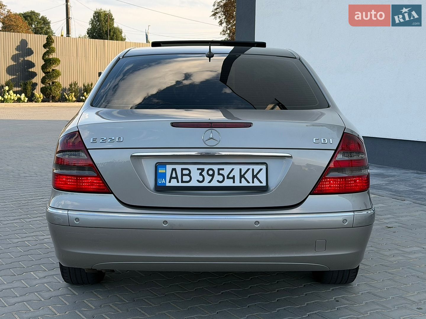 Mercedes-Benz E-Class 2003 VIN WDB2110061A248215 фото оголошення 4 з 41