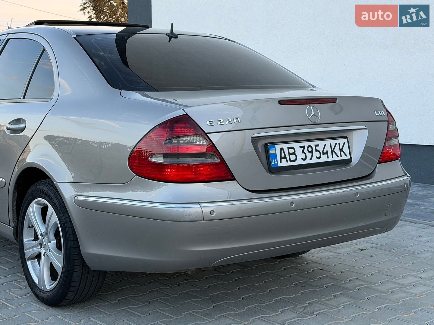 Mercedes-Benz E-Class 2003 VIN WDB2110061A248215 фото оголошення 12 з 41