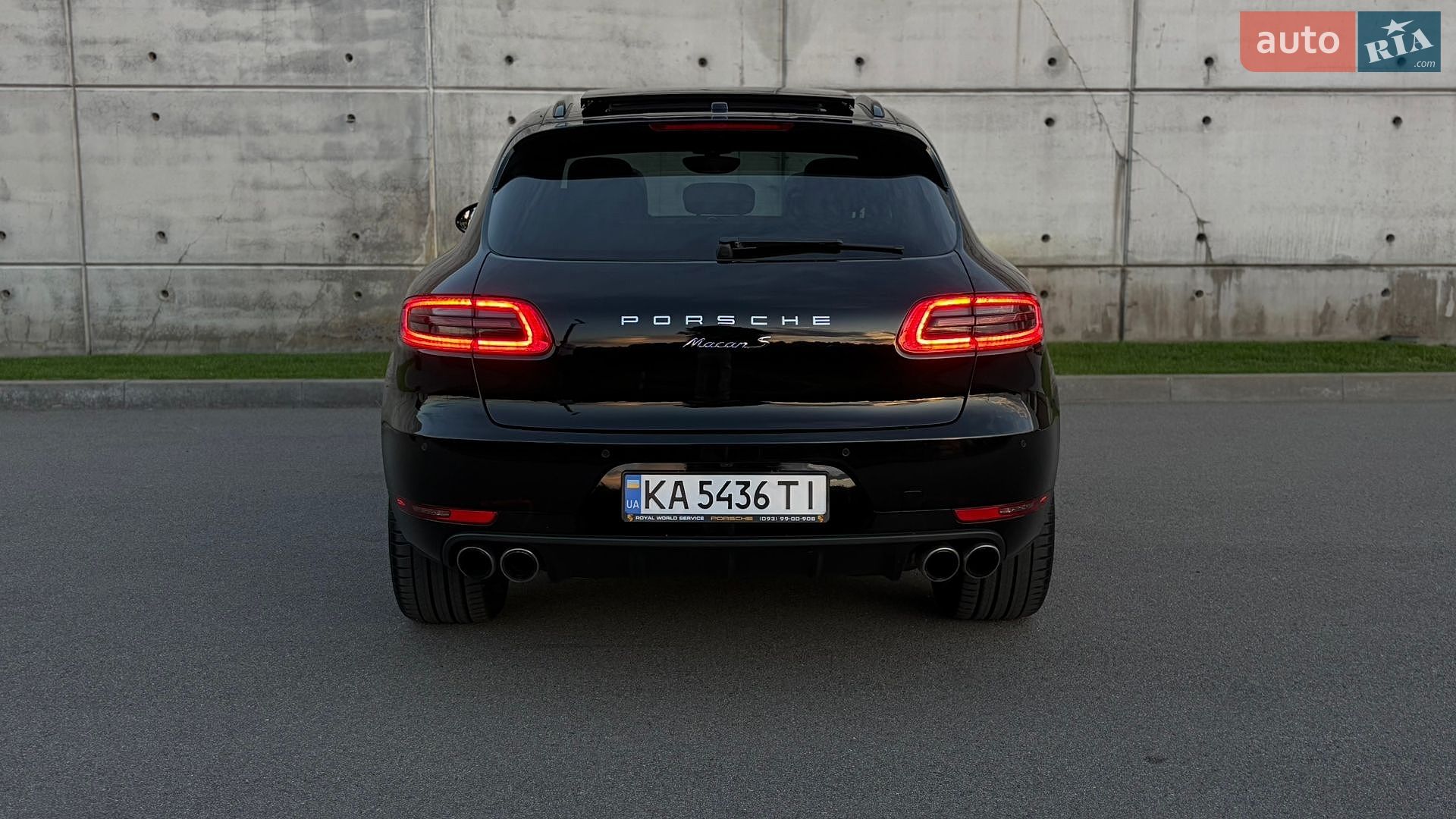 Porsche Macan 2017 VIN WP1AB2A50HLB20653 фото оголошення 4 з 31