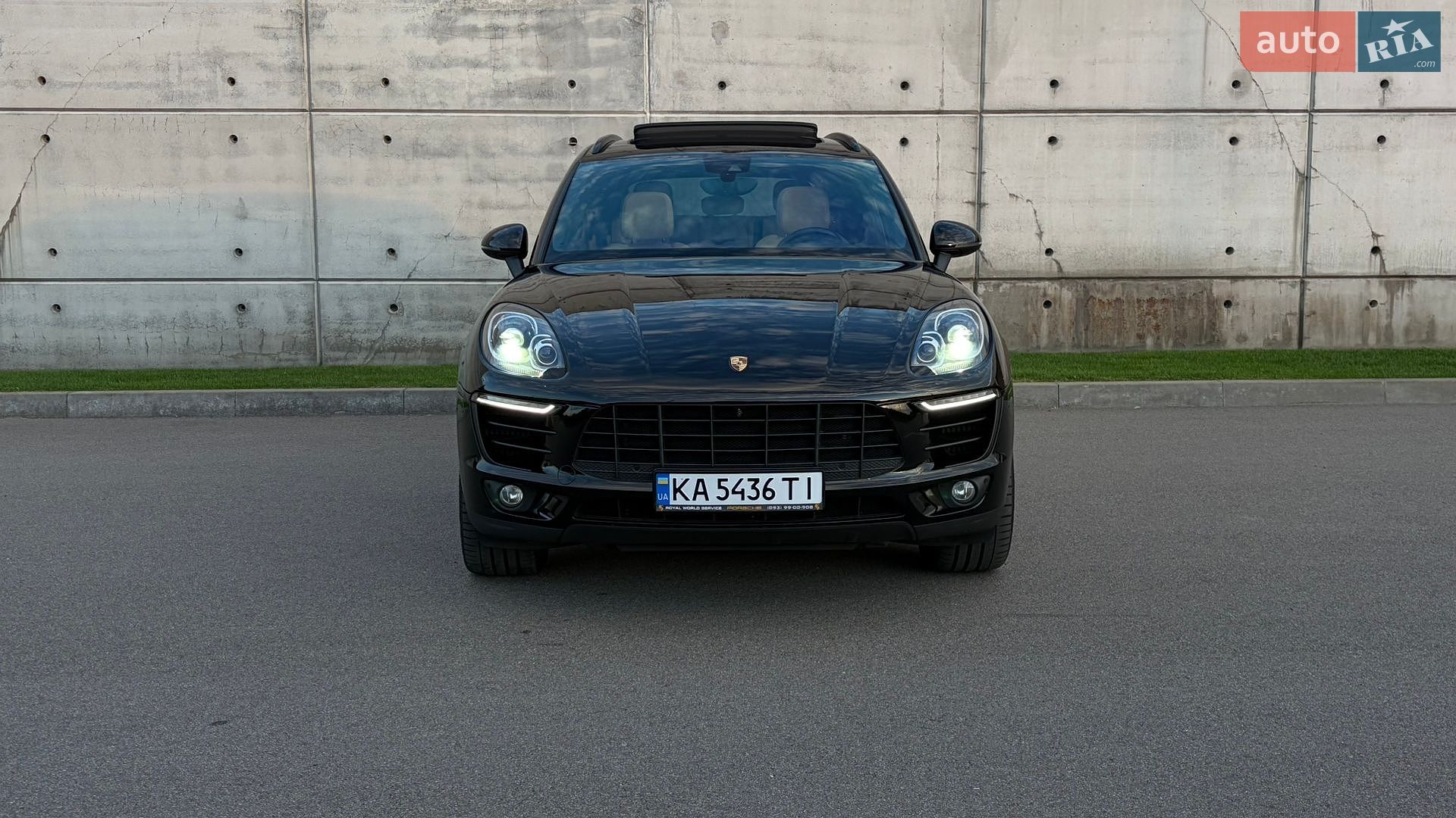 Porsche Macan 2017 VIN WP1AB2A50HLB20653 фото оголошення 8 з 31