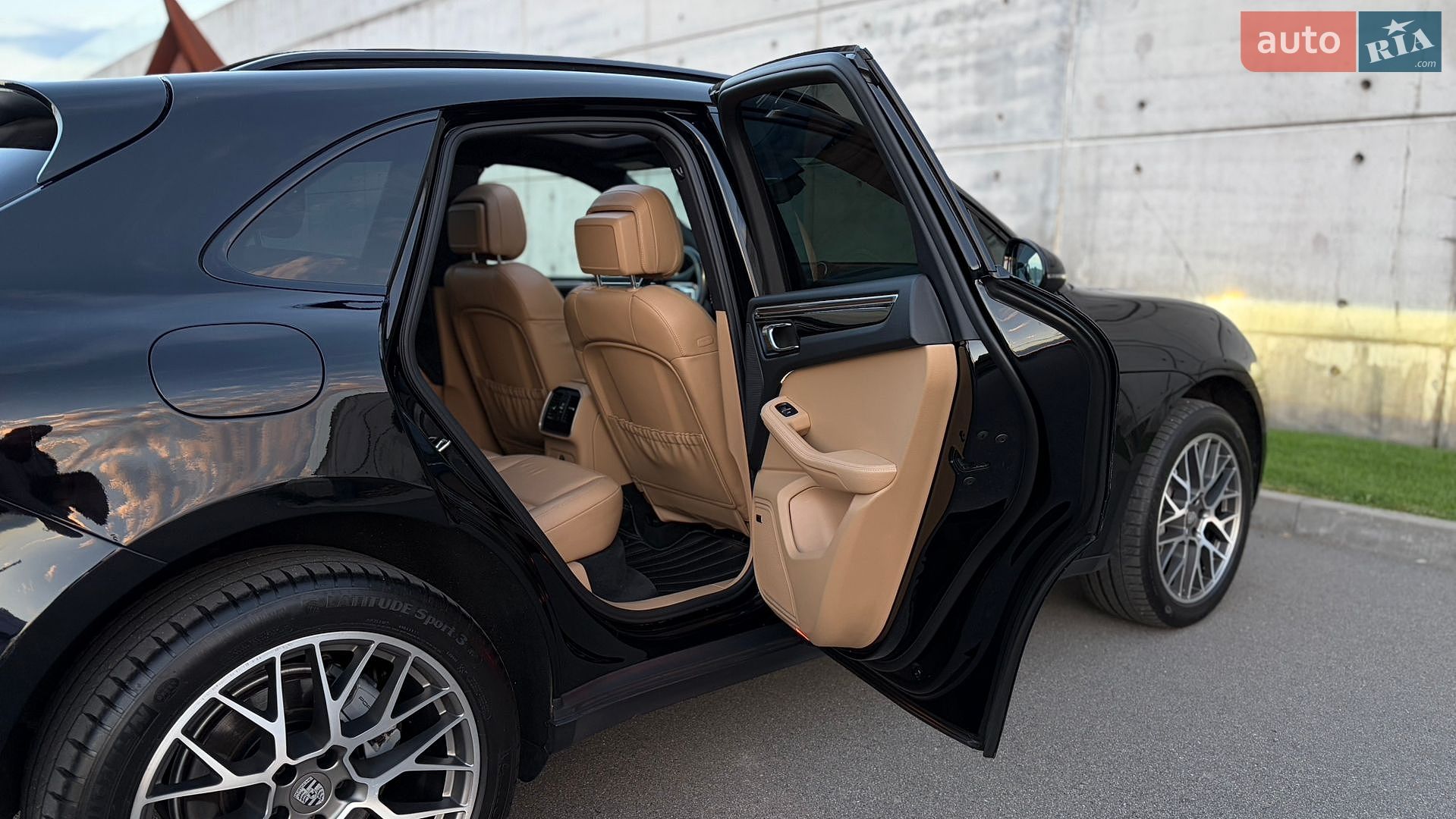 Porsche Macan 2017 VIN WP1AB2A50HLB20653 фото оголошення 15 з 31