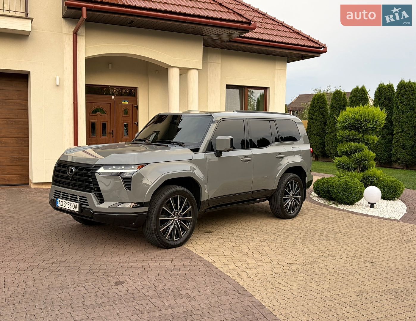 Lexus GX 2024 VIN JTJTBDDX705027072 фото оголошення 3 з 204