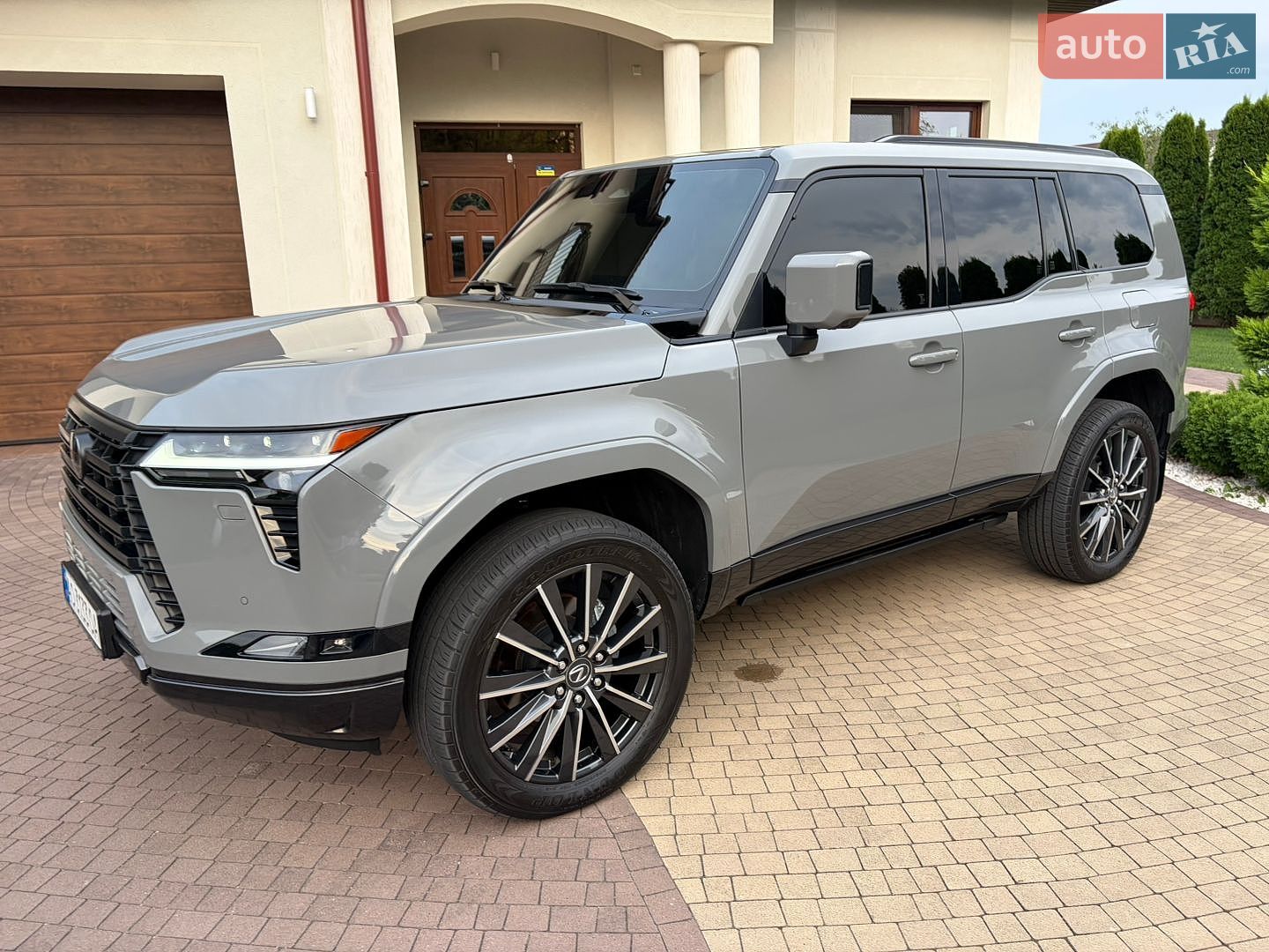 Lexus GX 2024 VIN JTJTBDDX705027072 фото оголошення 31 з 204