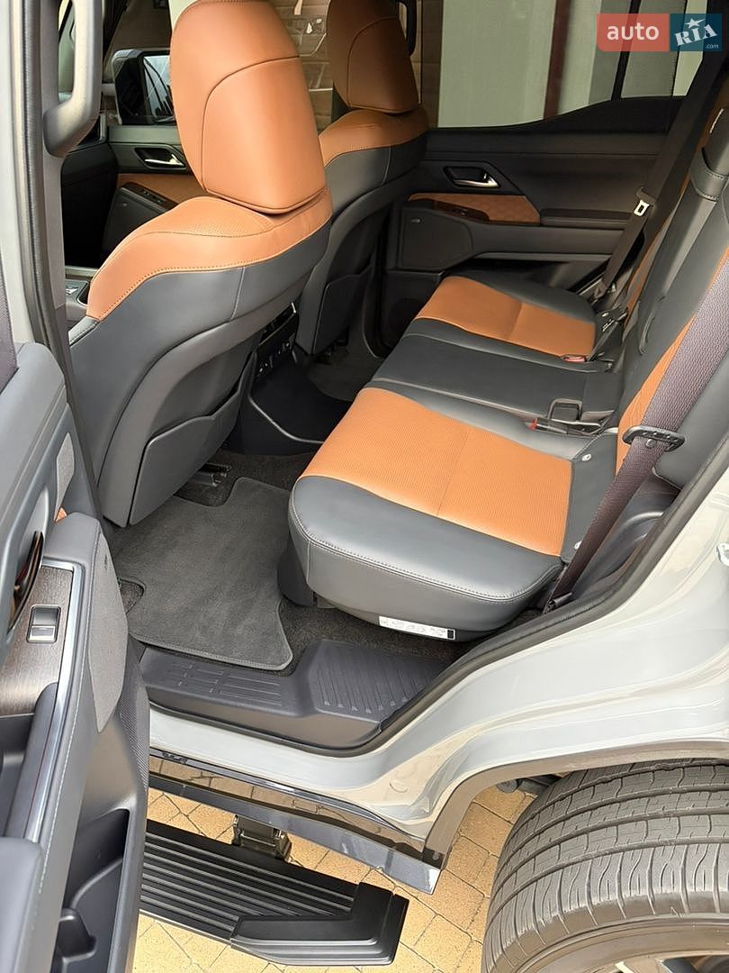 Lexus GX 2024 VIN JTJTBDDX705027072 фото оголошення 47 з 204