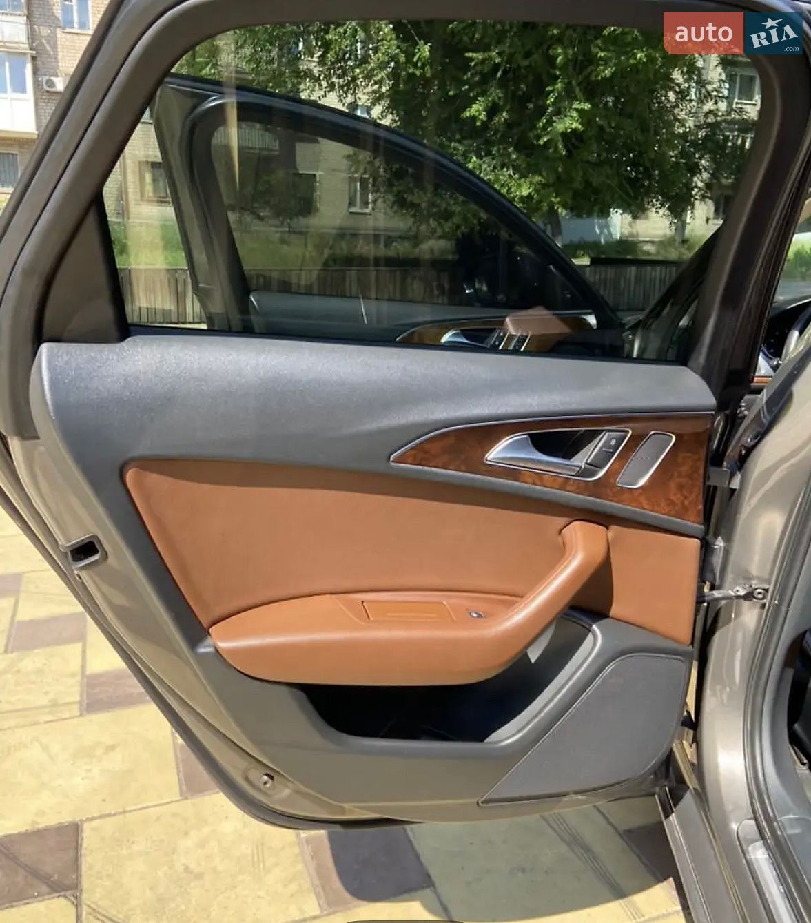 Audi A6 2011 VIN WAUGGAFC9CN081683 фото оголошення 17 з 20