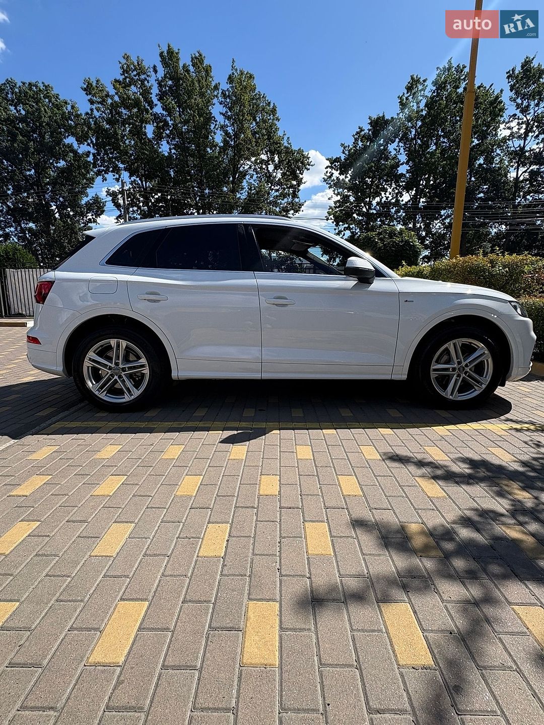 Audi Q5 2017 VIN WAUZZZFY1H2029342 фото оголошення 7 з 26