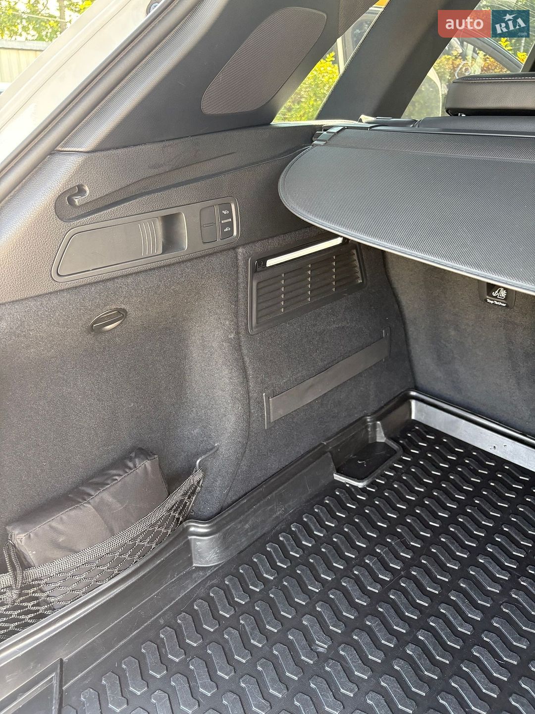 Audi Q5 2017 VIN WAUZZZFY1H2029342 фото оголошення 14 з 26