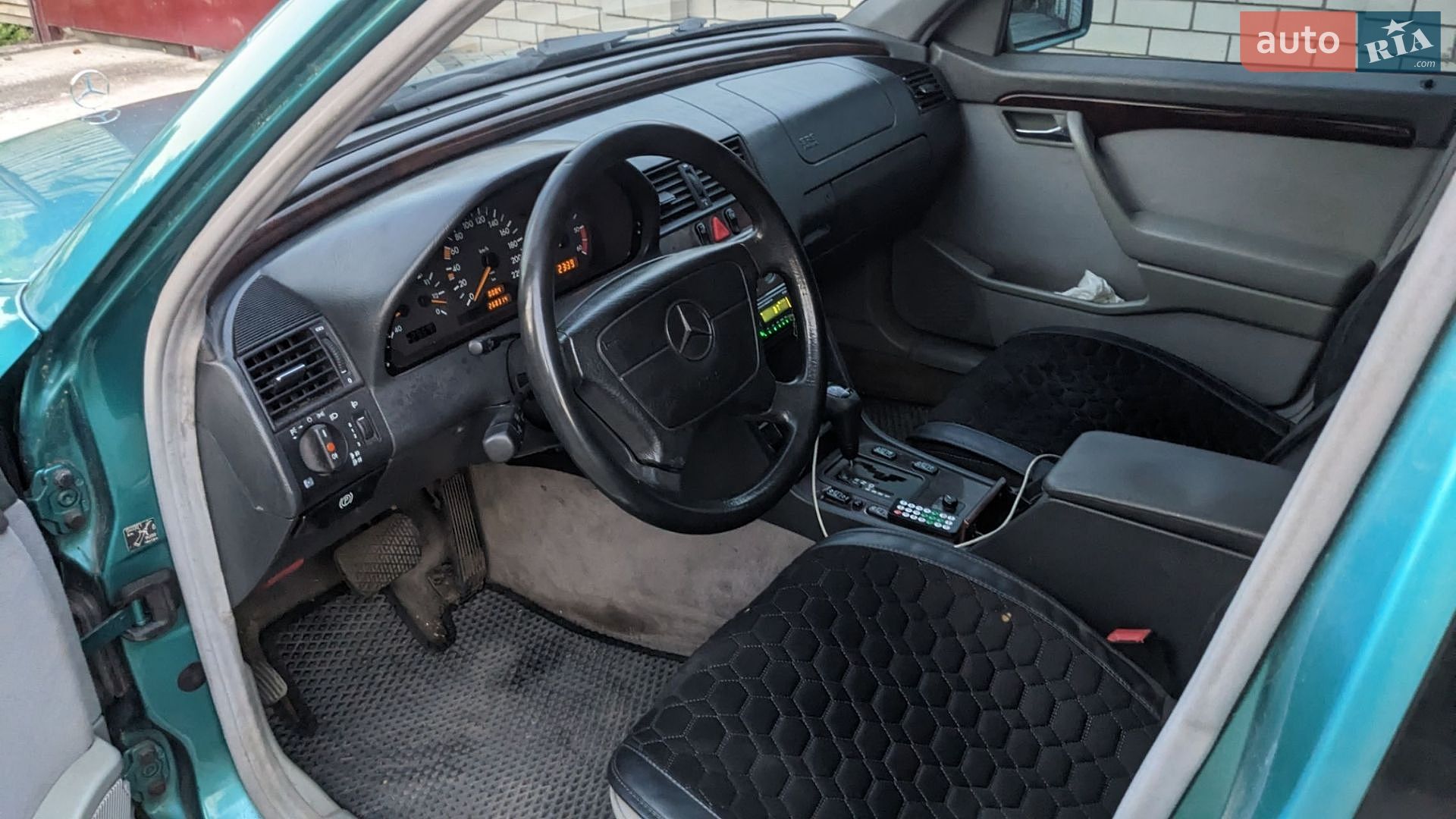 Mercedes-Benz C-Class 1997 VIN WDB2020201A496167 фото оголошення 8 з 16