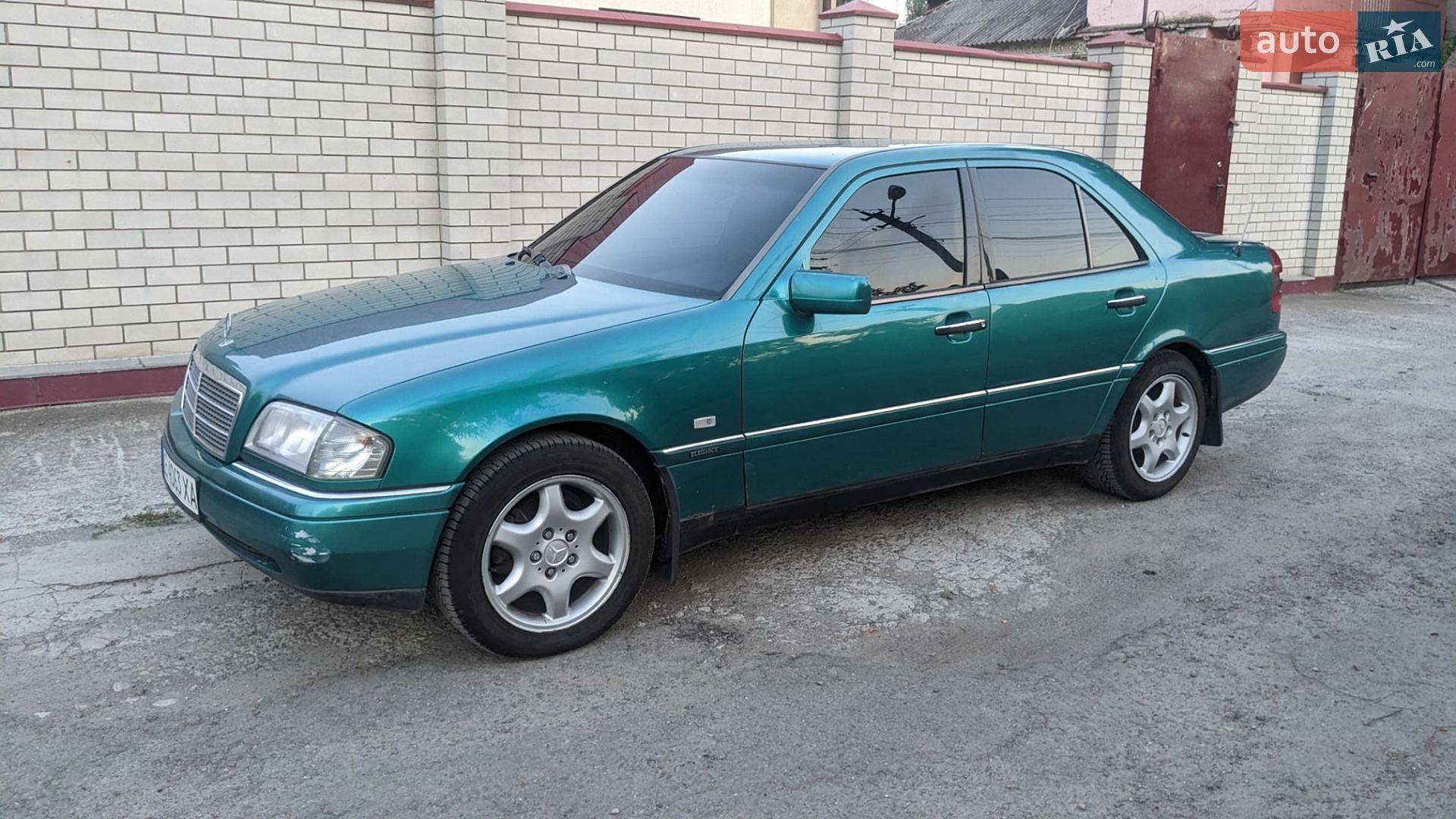 Mercedes-Benz C-Class 1997 VIN WDB2020201A496167 фото оголошення 2 з 16