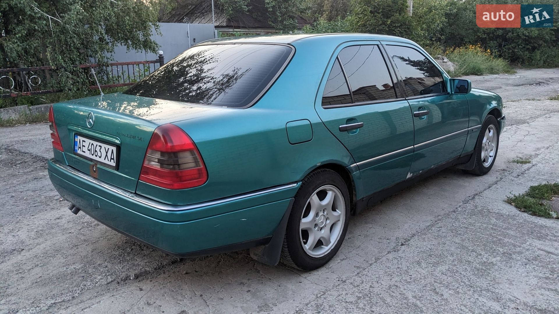 Mercedes-Benz C-Class 1997 VIN WDB2020201A496167 фото оголошення 4 з 16